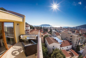  Arvala Lux Apartments  Будва